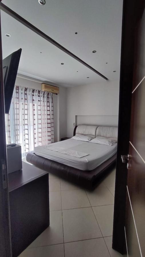 Lolu Apartment Plus Privat Parking Vlorë Extérieur photo